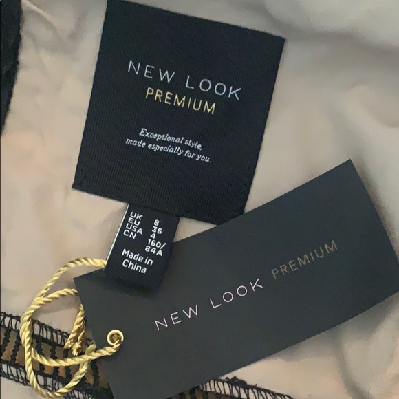 New Look Premium Black Lace Cold Shoulder Dress - Picture 7 of 7